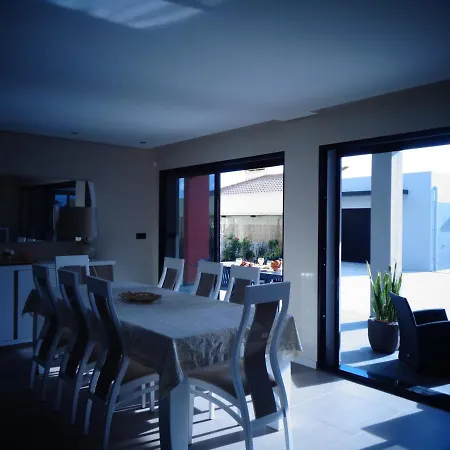 Mar & Serra Willa Feteiras